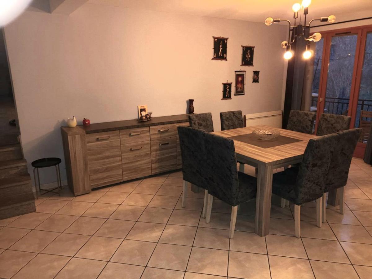 Apartmán Au Pied Des Montagnes. Saint-Jean-de-Maurienne Exteriér fotografie